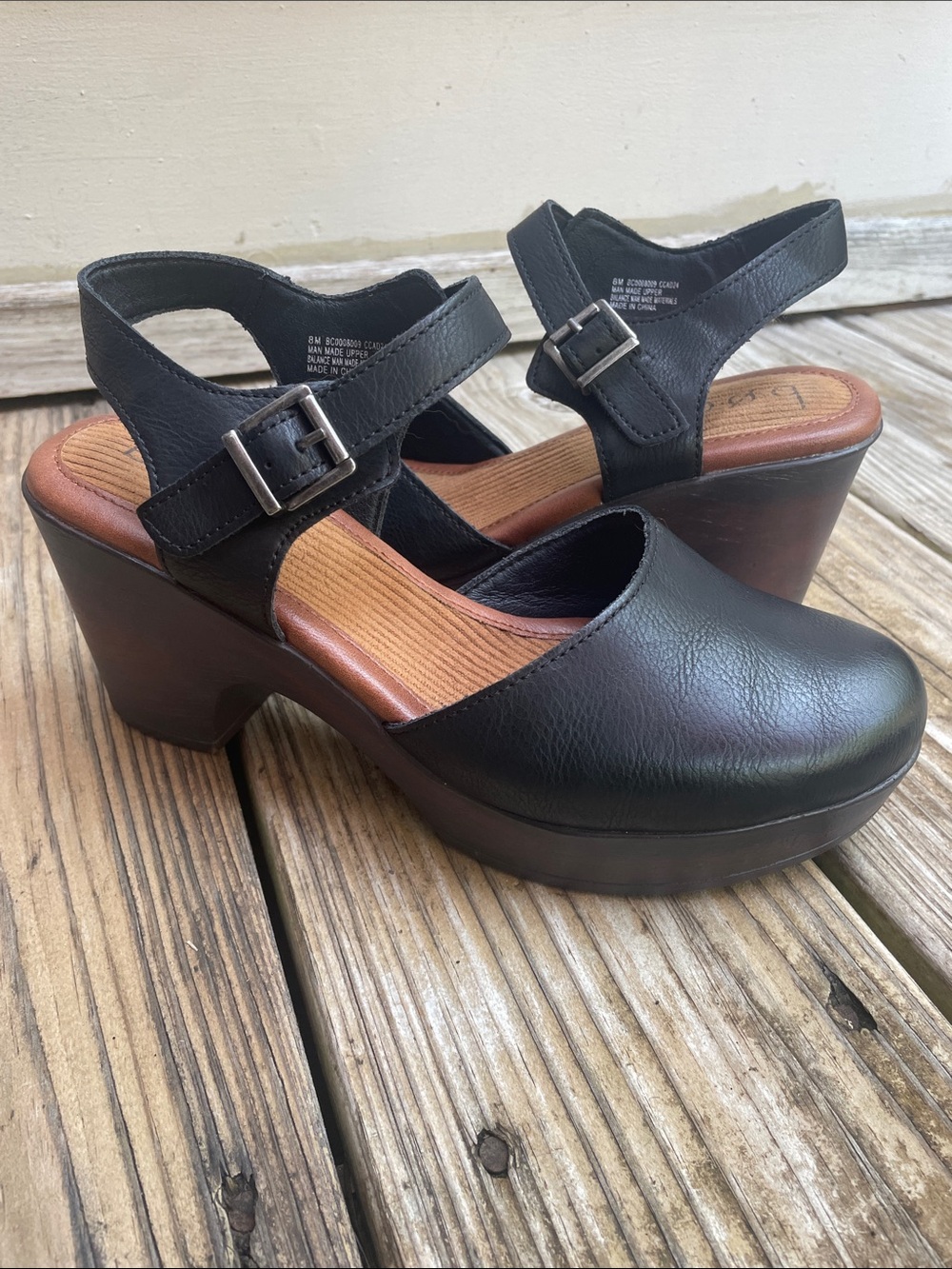 b.o.c. Natasha Black Closed Toe Platform Sandals Size 8